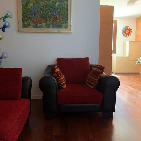 Appartamento Andrew'S House Con Parcheggio Privato Анцола дел'Емилия Екстериор снимка